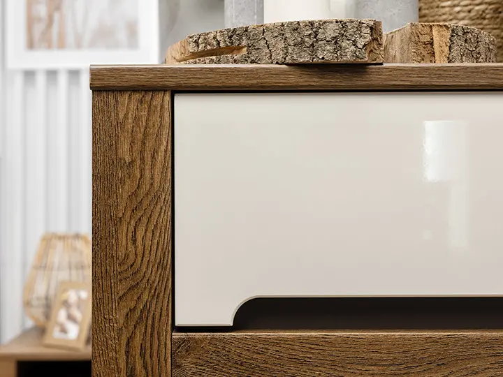 Cómoda Ruso 104 cm con 2 puertas y 2 cajones roble april/brillo perlado