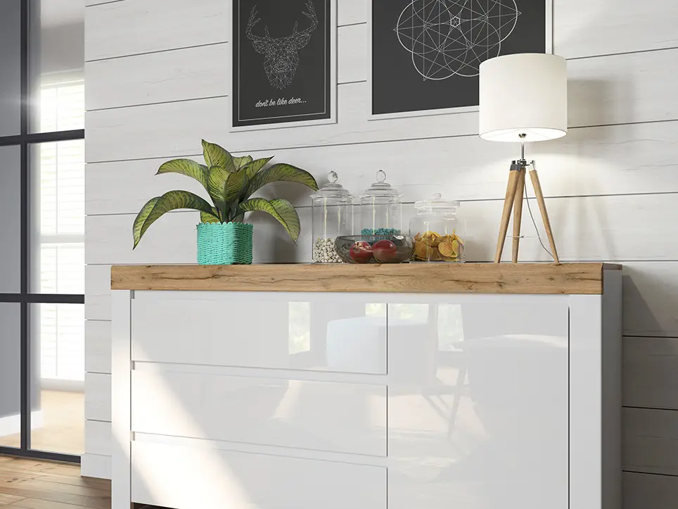 Cómoda Holten 156 cm con puertas y 3 cajones blanca/roble wotan