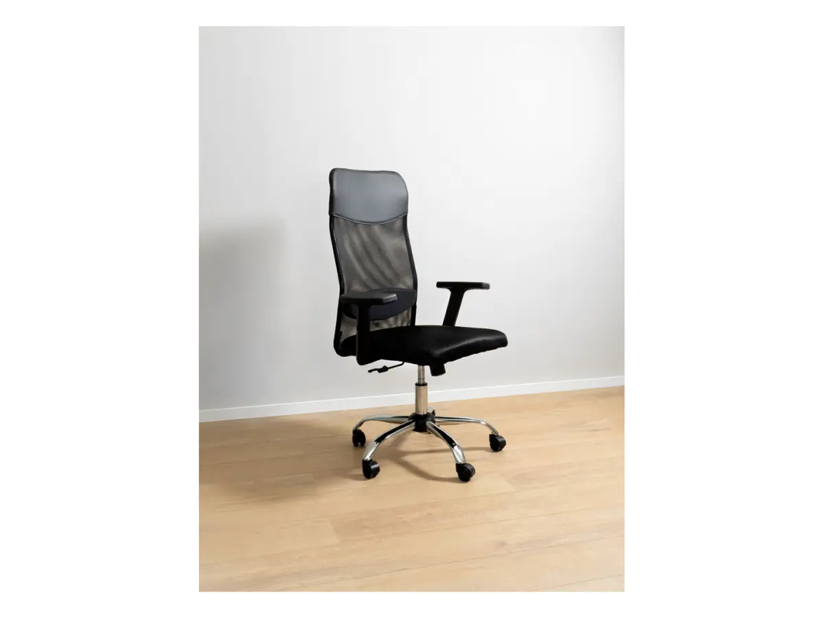 Silla giratoria Alex con reposabrazos ajustable negra