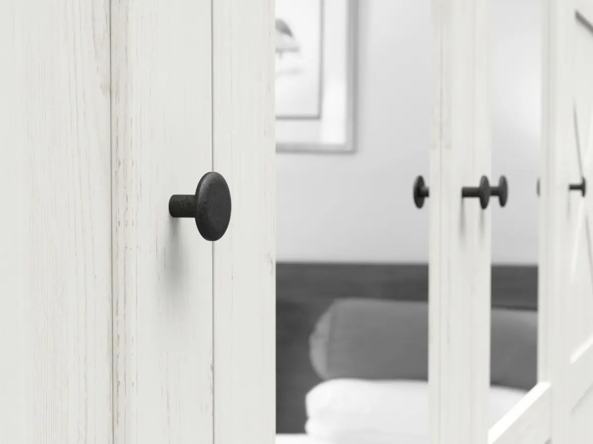 Armario de cuatro puertas Frija 203 cm con espejo pino andersen blanco