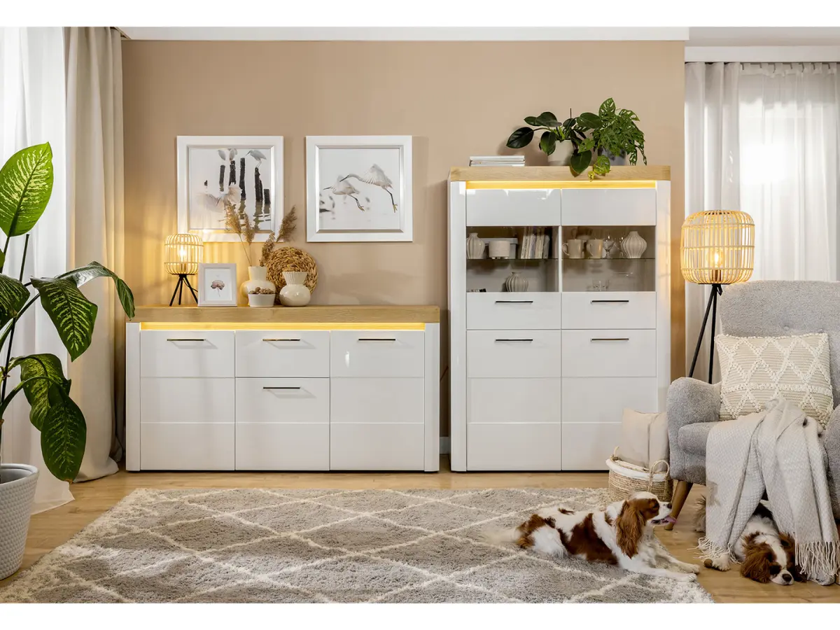 Vitrina Horton 119 cm con 4 puertas blanco brillo