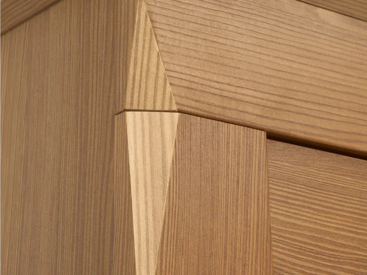 Mesita de noche Bergen 50 cm con cajón alerce sibiu dorado