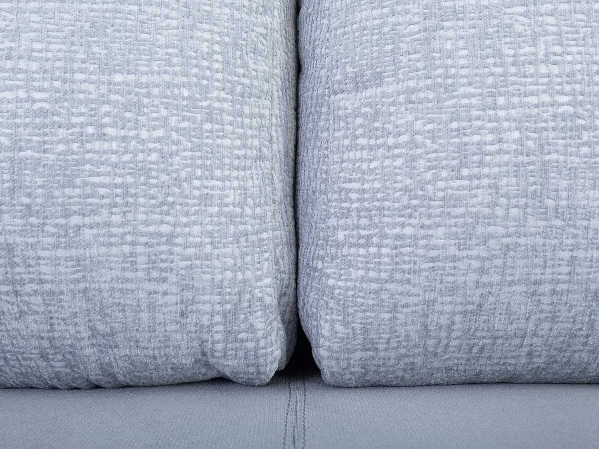 Sofá de tres plazas Sentila con cama y arcón gris