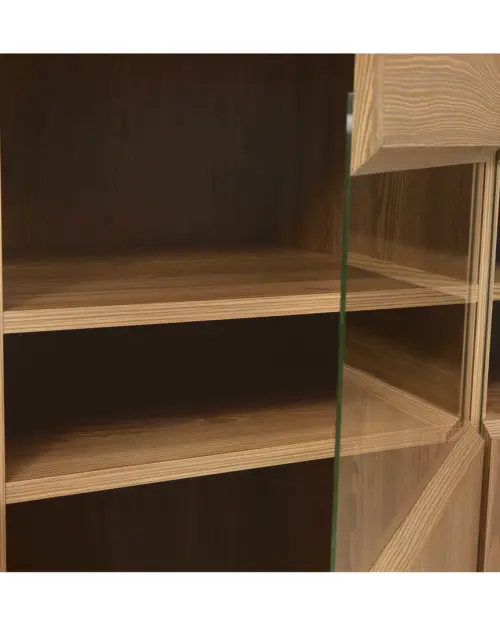 Vitrina Bergen 156 cm con 3 puertas alerce sibiu dorado