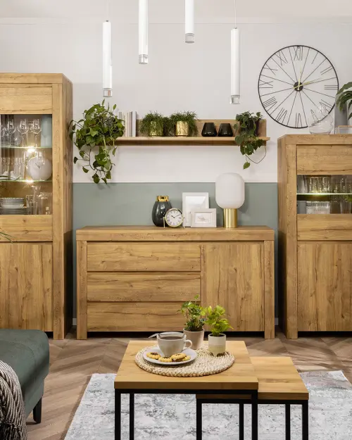 Vitrina Holten 68 cm con 2 puertas roble waterford